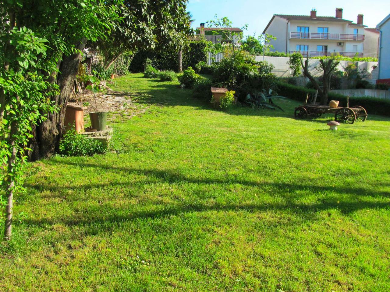 Apartman Ladybird Pula Exterior foto